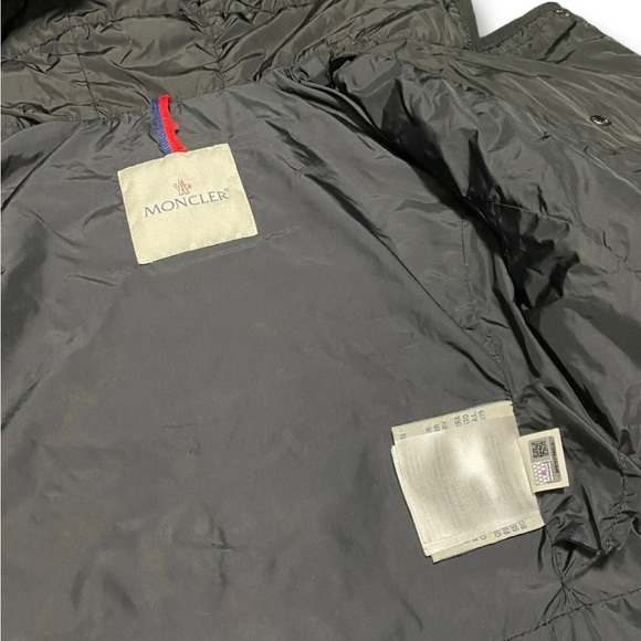 Moncler Girls Jacket size 10 - Picture 6 of 7